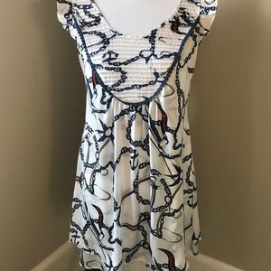 Adorable dress by Theme